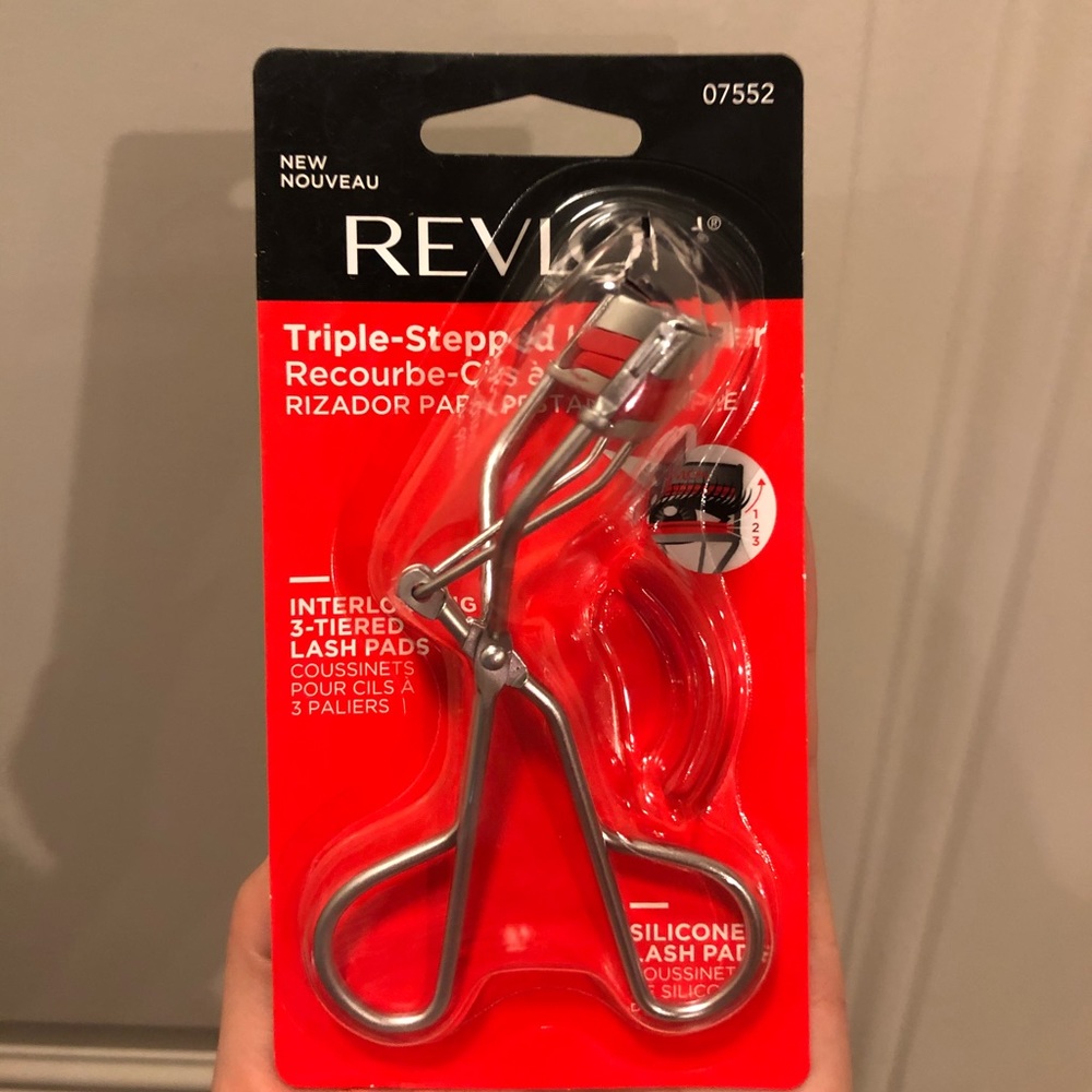 Revlon Tripple-Stepped Eyelash Curler